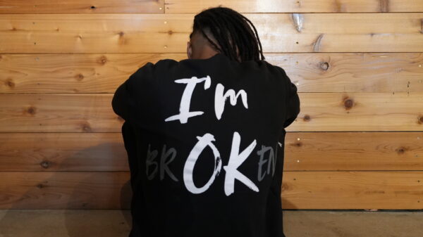 i'm brOKen - Image 3